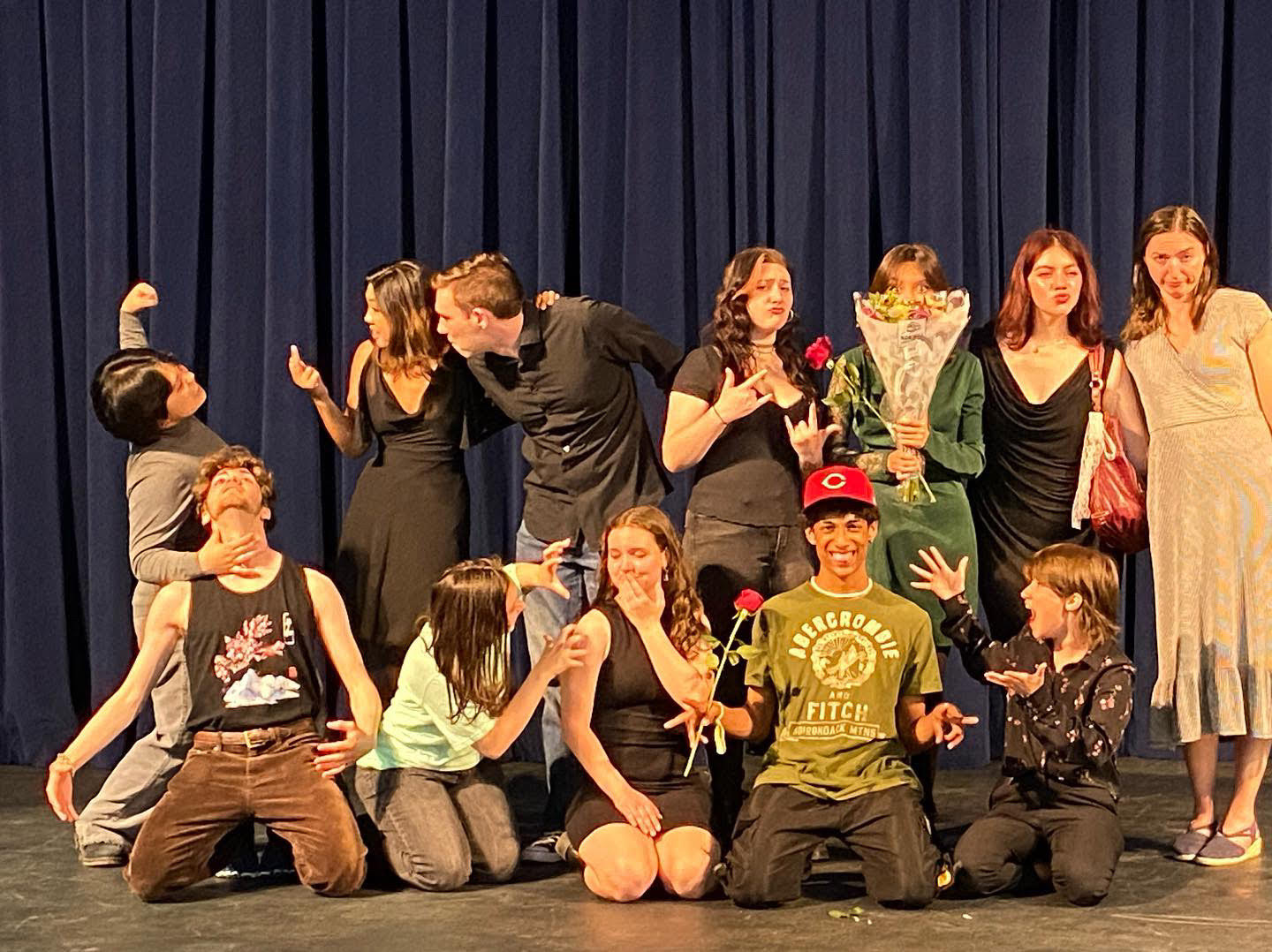 Image of 2023-2024 musical theatre class making funny faces at each other